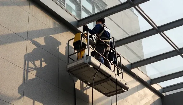 24小时安保服务在开荒保洁中的应用痛点